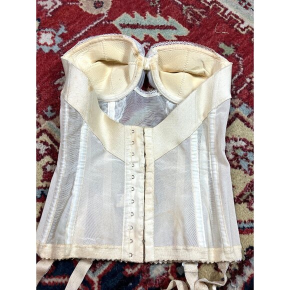 26 - 28 waist Vintage 50s Mariga Bustier With Attached Garters 32 B - Picture 2 of 4
